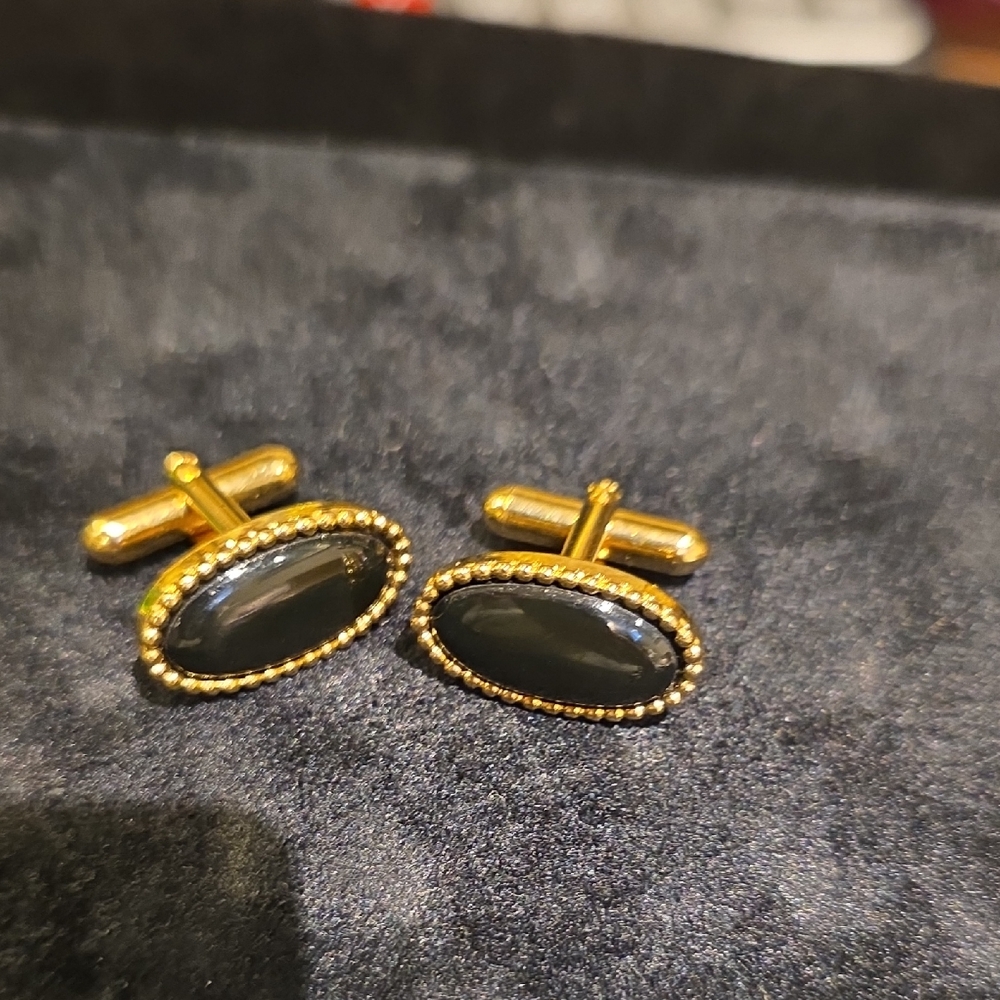 Source Unknown Gold and Black Oval Cufflinks